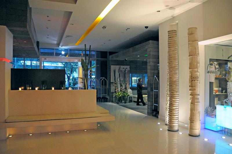 CDM_whotel_01.jpg